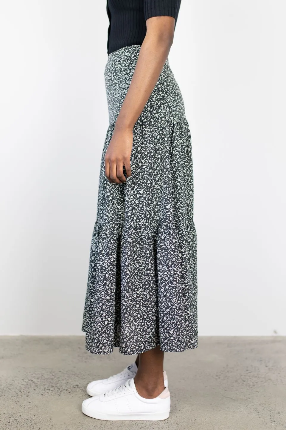 Blazing  Black Ditsy Floral Tiered Midi Go-to Skirt