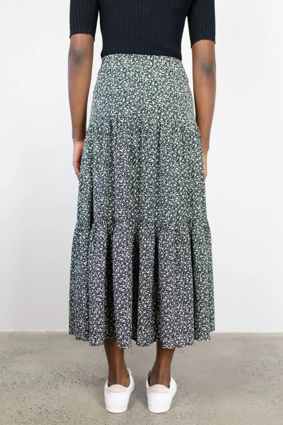 Blazing  Black Ditsy Floral Tiered Midi Go-to Skirt