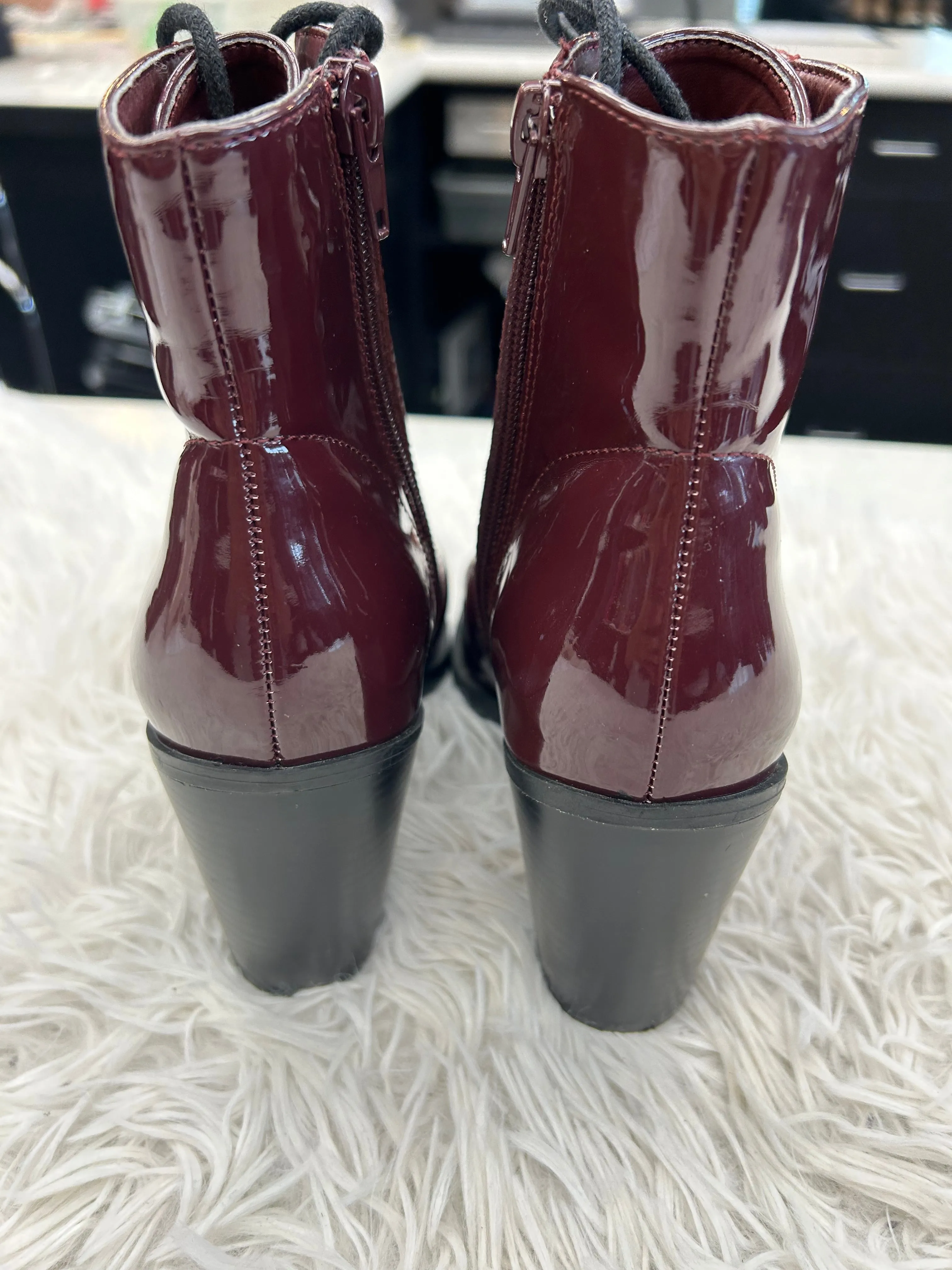 Boots Ankle Heels By Forever 21 In Burgundy, Size: 6