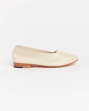 Glove Shoe in Ivory