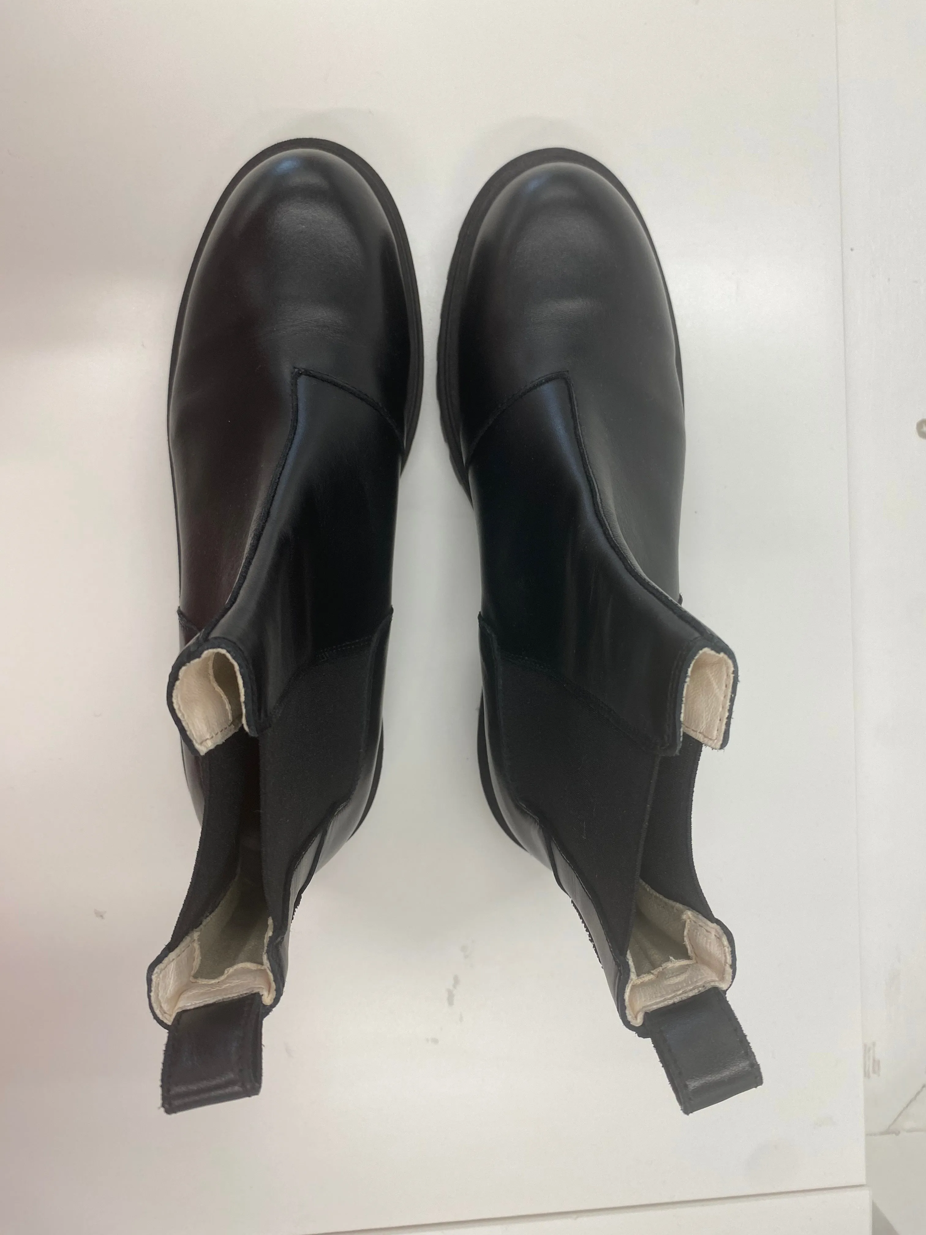 Milan Boots in Black UK Size 6