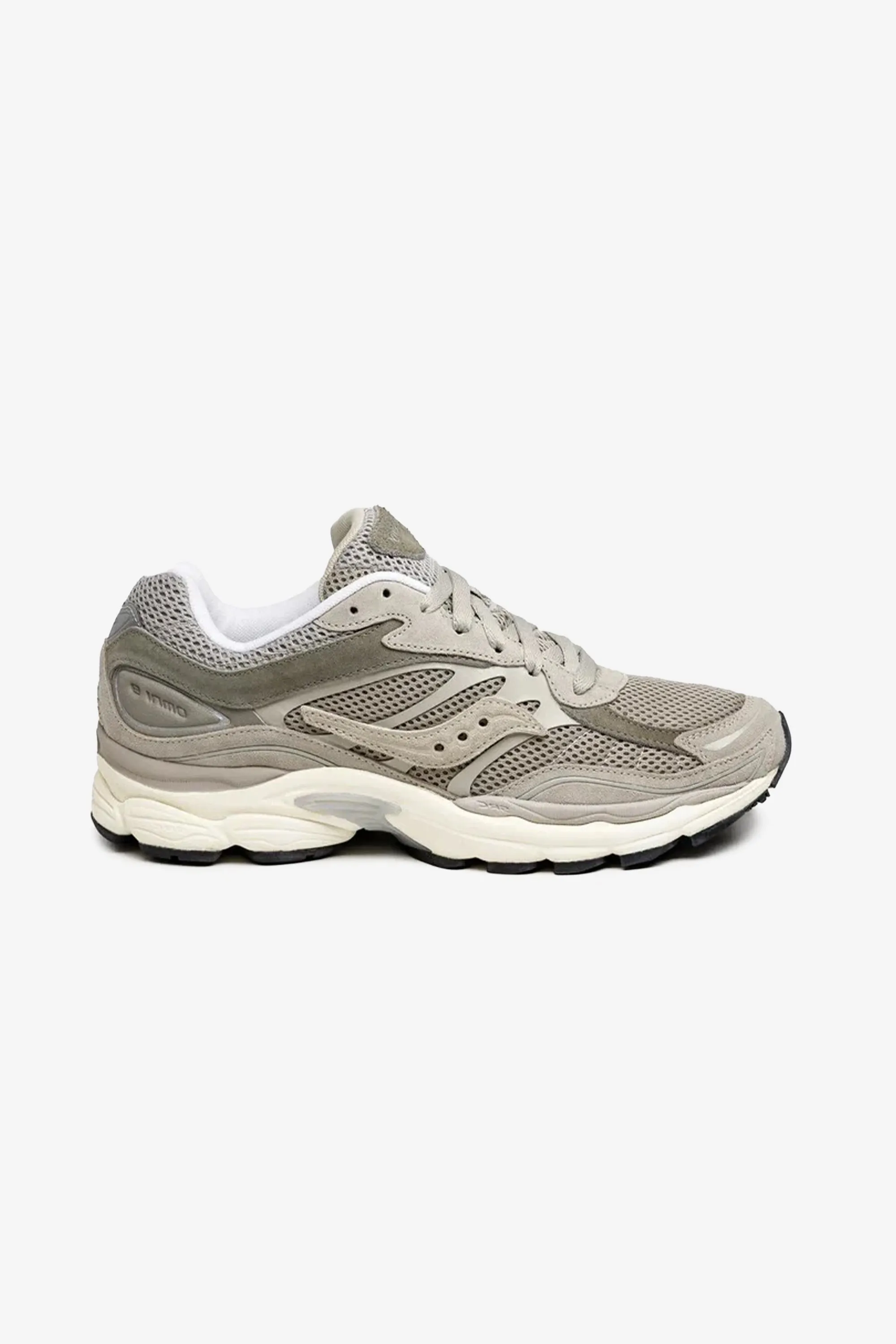 Saucony Unisex Progrid Omni 9 Sneaker in Grey